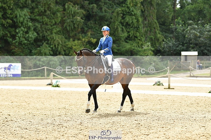 250718A-135943-01946 - 038-Natasha.Collings-Costello-Dovevale.Tender.Dove