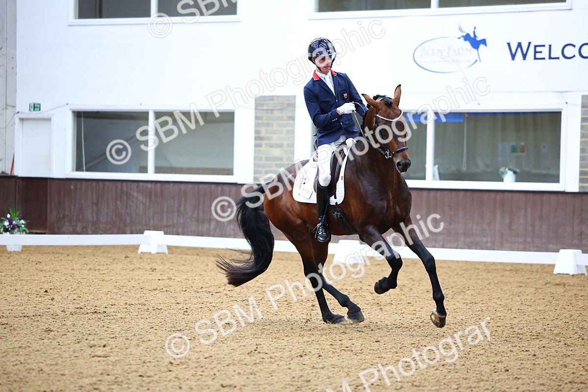 SBM_005302 - Class 5 - Novice 6 - 9.30-10.33