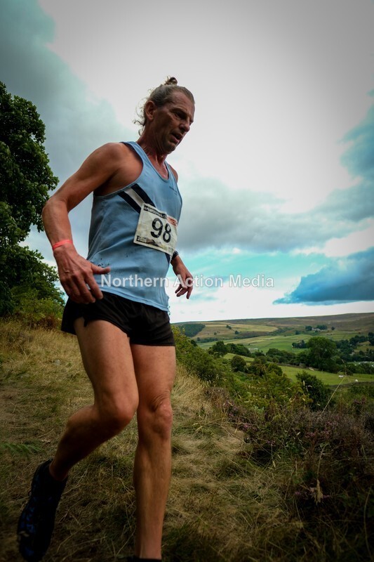 DSCF5363 - Reeth Fell race seniors