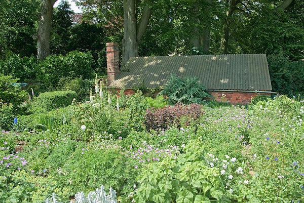 23 - Oxcombe Pottery Shoot