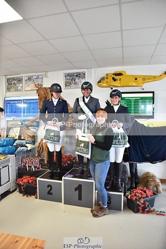 250214-130854-00366 - Freestyle Medium Silver Presentation