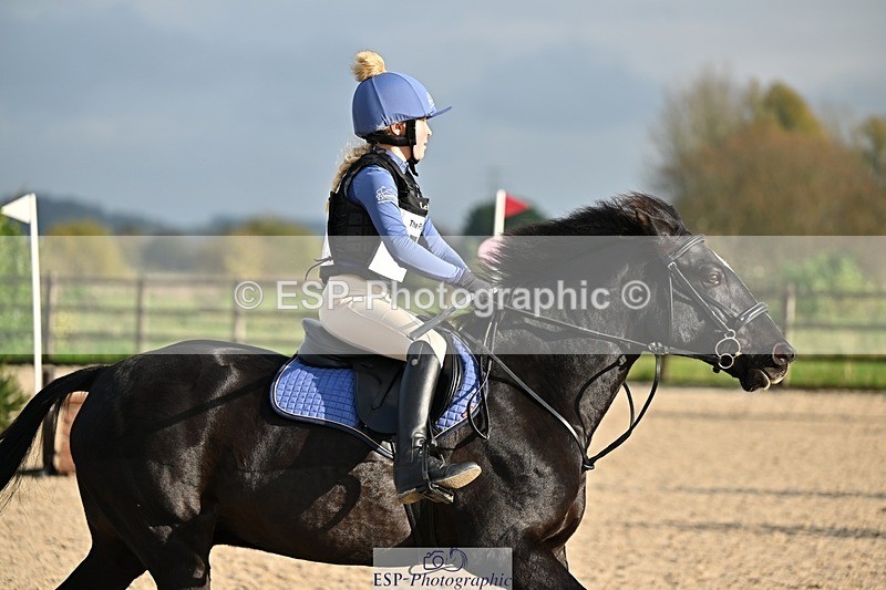 241110-132104-00813 - 60-65cm Arena Eventing