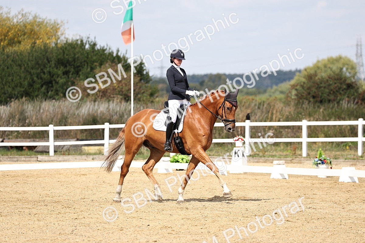 SBM_018355 - Class 16 - Novice 5 - 11.12-12.01