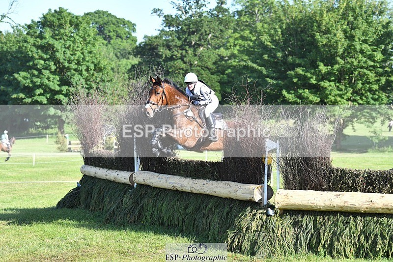 230527-174747-13973 - 161-HEADS_UP-Jemima_Howden-XC