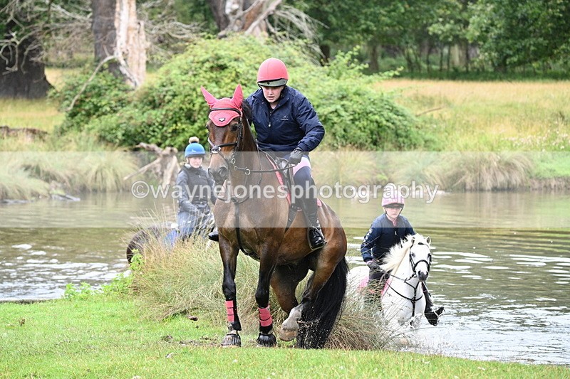 WJ7_9306 - Time at Water 11:53 to 12:23