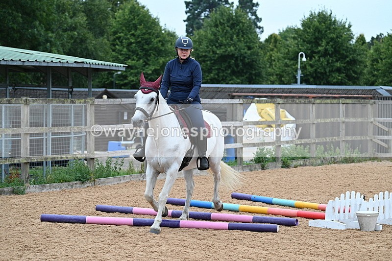 WJ7_7795 - Poles 10:00am