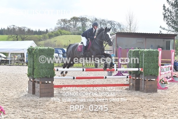 BPP_0245 - CLASS 2 FRI Senior BritiNovice/ 90cm Open