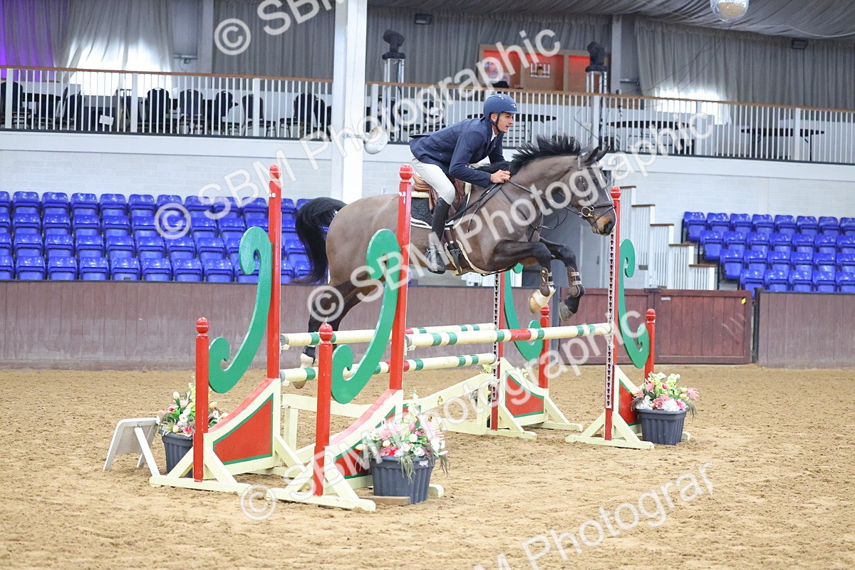 SBM_008306 - Class 21 - Nupafeed Supplements Senior Discovery/ 1m Open - First Round (1.00m)