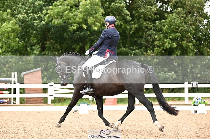 240815A-145621-02121 - 171-Martyn.Humphrey-Isabeau.May