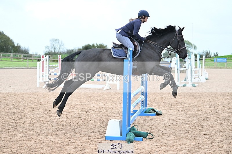 231028A-123132-01330 - Cls 18+19 Club 90cm