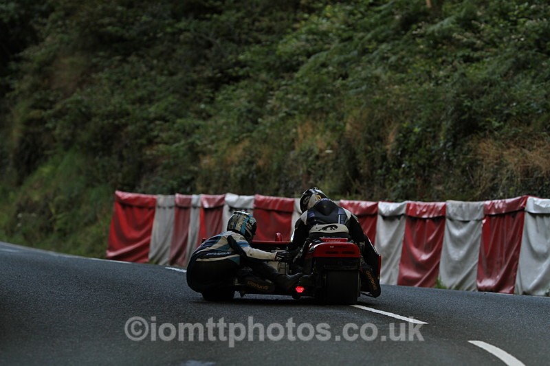 FOM_0857 - Classic TT Lap of honour