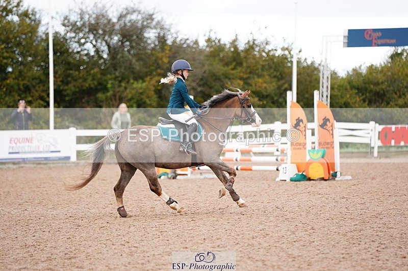 241027A-093902-01840 - SUN Cls 2 Pony Intro 70cm