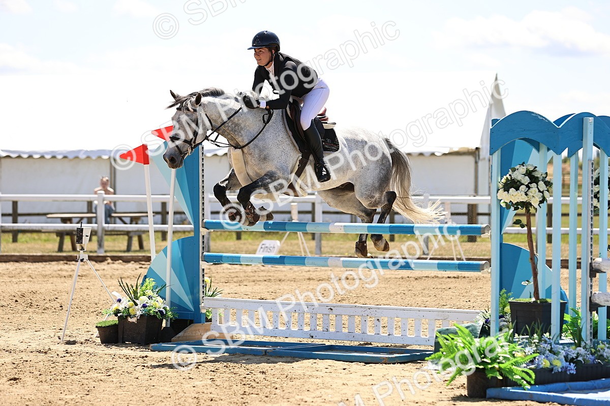 SBM_014459 - Class 15 - Senior Newcomers - 1.10m Open