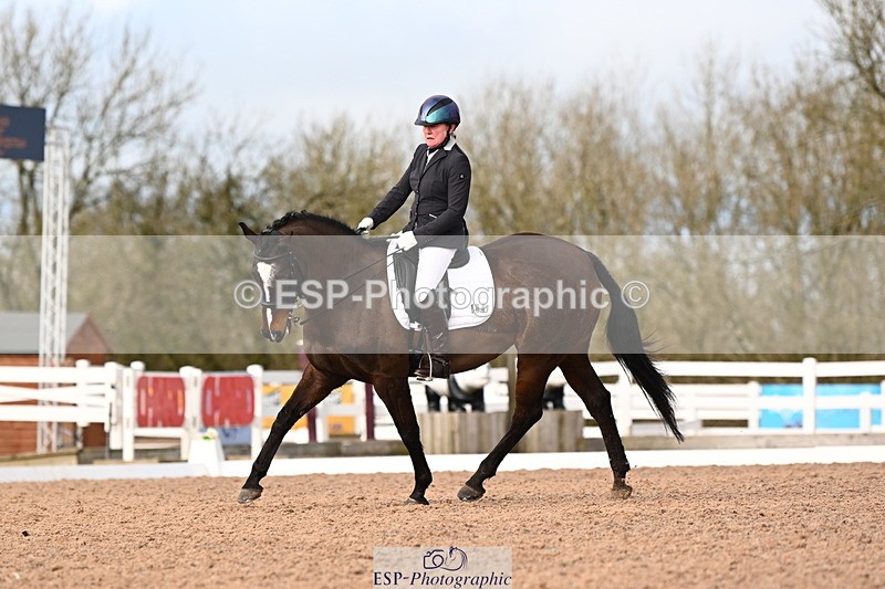 240218A-143430-08681 - 184-jeanette.male-Langaller.Future.Star