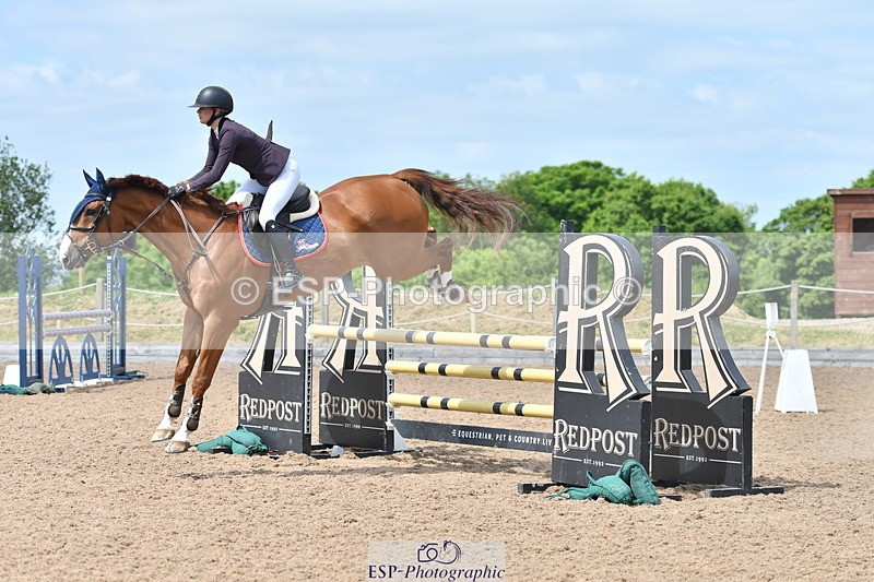 240609A-112519-04555 - Cls 17 Snr 1.05m Open