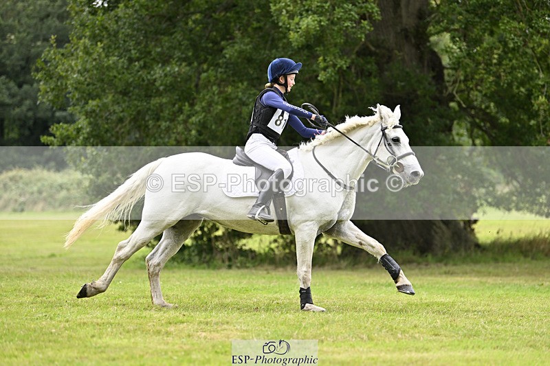 240825X-160404-36173 - 80cm XC 15.30 to 16.30