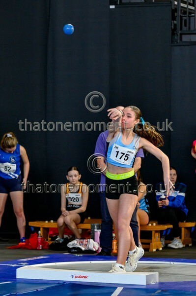 Age26SUN-918172 - Field Female