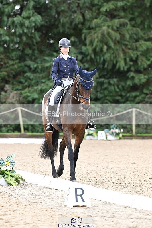 251023A-111111-01657 - B-135-Eva.Carse