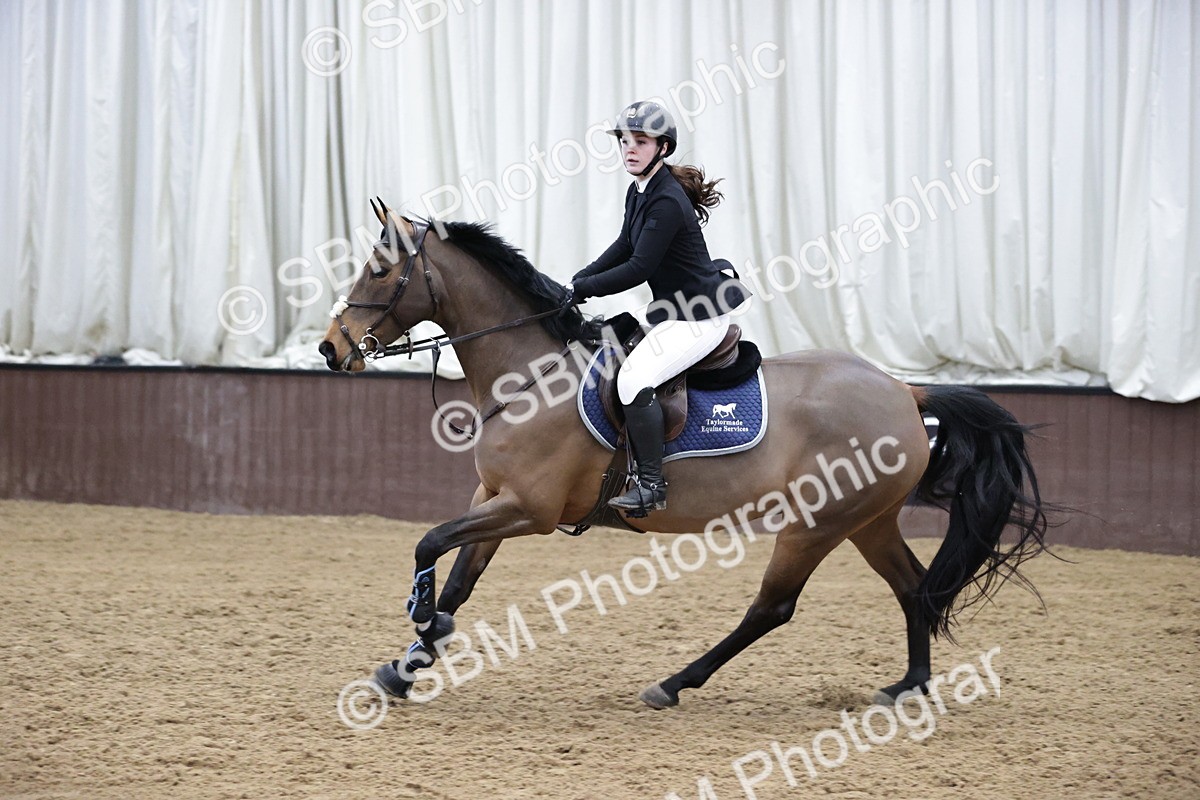 SBM_000931 - Class 3 - Nupafeed Supplements Senior Discovery/ 1m Open