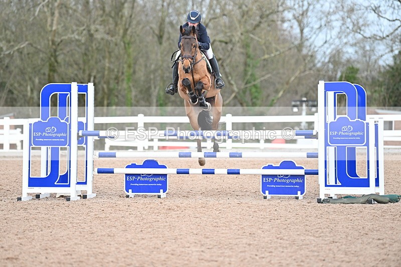 231208A-124955-00835 - Cls 5 Newcomers & 1.10m Open