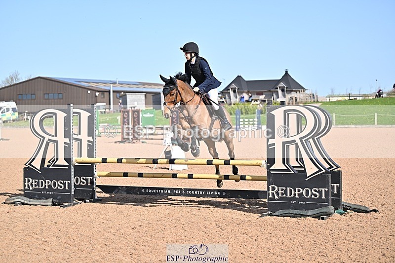 260408-102258-00138 - Cls 2 British Novice and 90cm