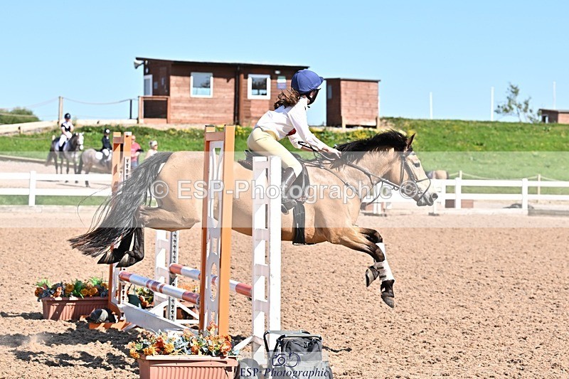 250513-160431-00146 - Clr Rnd & 60cm