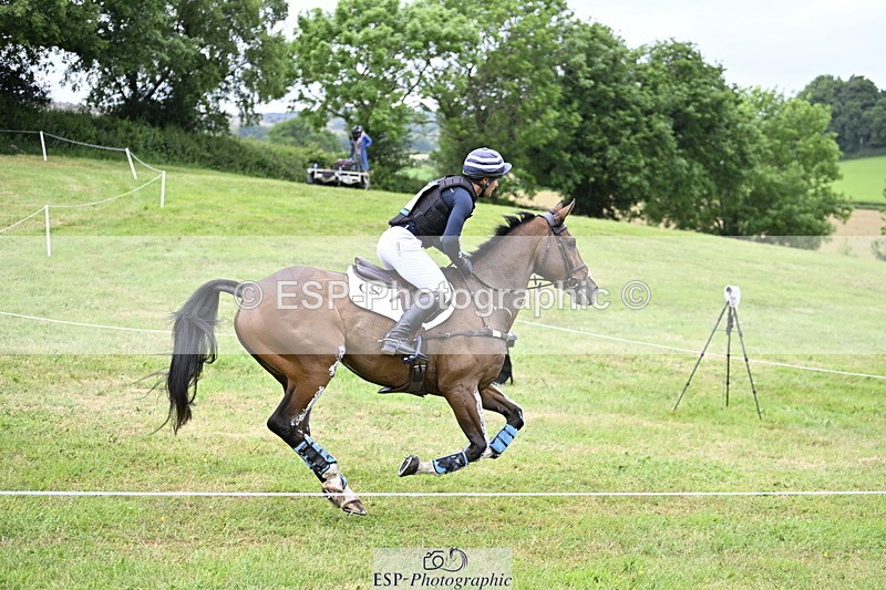 250524A-111053-09110 - B-303-Alexander.Bragg-SHANNONDALE.ALDO