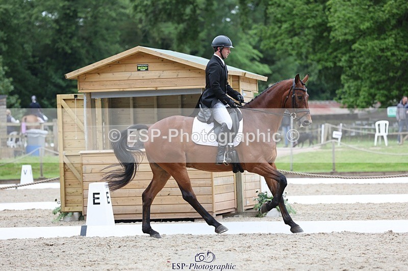 240523-173214-06163 - 324-COOMBELAND_SEMILLY-Rupert_Batting