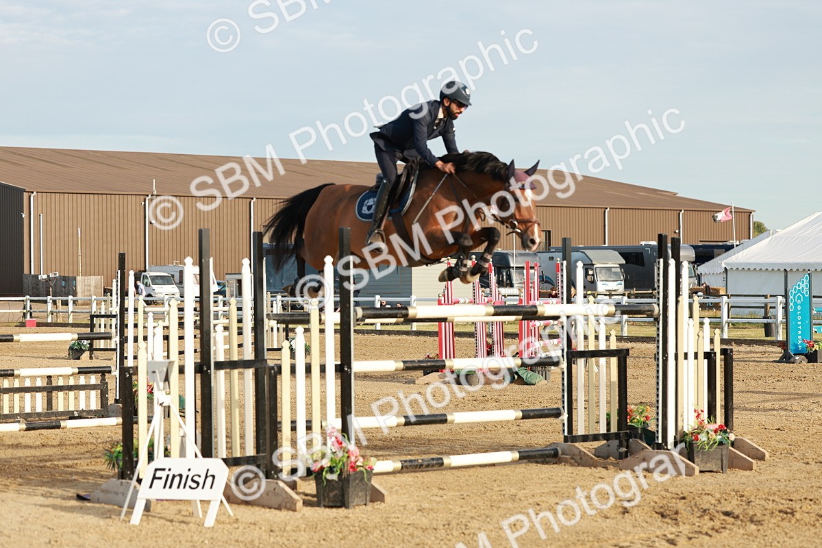 SBM_009083 - Class 6 - National 1.30m 1.40m Open Handicap