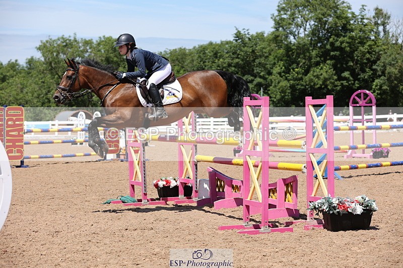 240629A-140433-06678 - Cls 19 Foxhunter and 1.10m Open