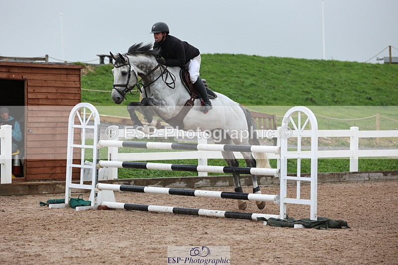 231112A-133643-04550 - Cls 20 Newcomers & 1.10m Open