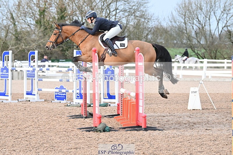231208A-133851-00957 - Cls 6 Foxhunter & 1.20m Open