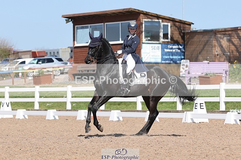 250405-145254-11492 - 069-India.Hamilton-Burnet-Kissingdale