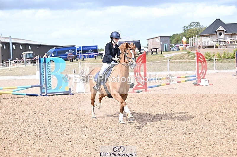 250826-151942-00083 - Clear Round and 60cm