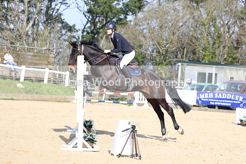 3E7A6495 - Class 4: Senior British Novice/90cm open