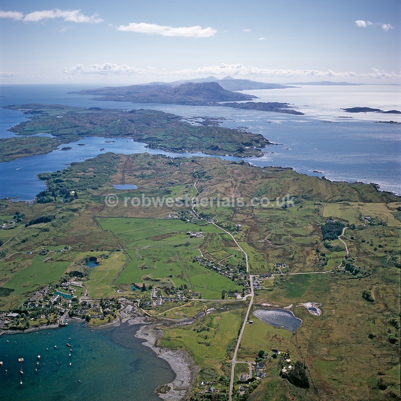 A00742F Inner Hebride Islands of Seil Luing Scarba and Jura 2019 - West and south coastlines