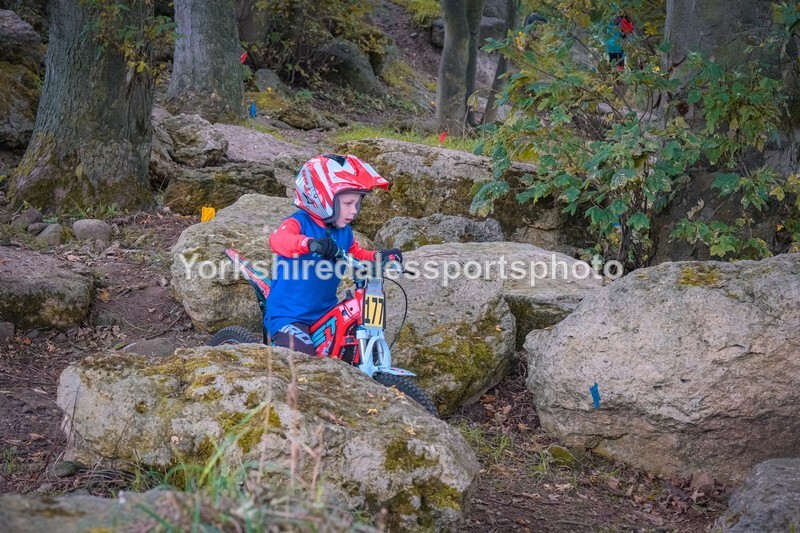 DSCF0459 - Ripon MC Trial 27/09- kids