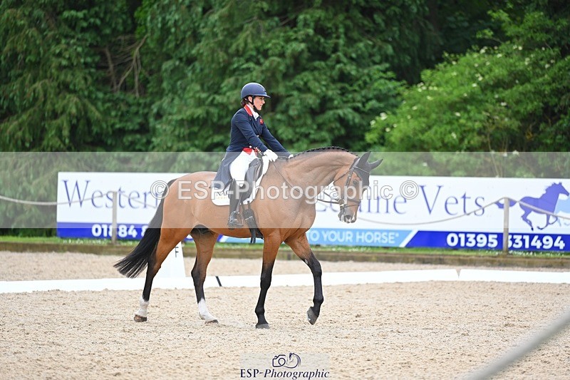 240524-114050-08977 - 520-LONDON_52-Laura_Collett