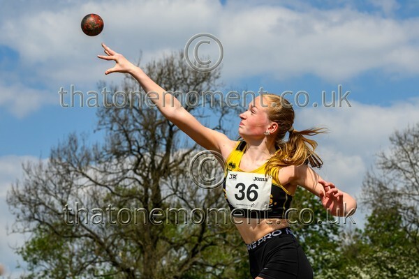 West25Sat-910383 - Field Female