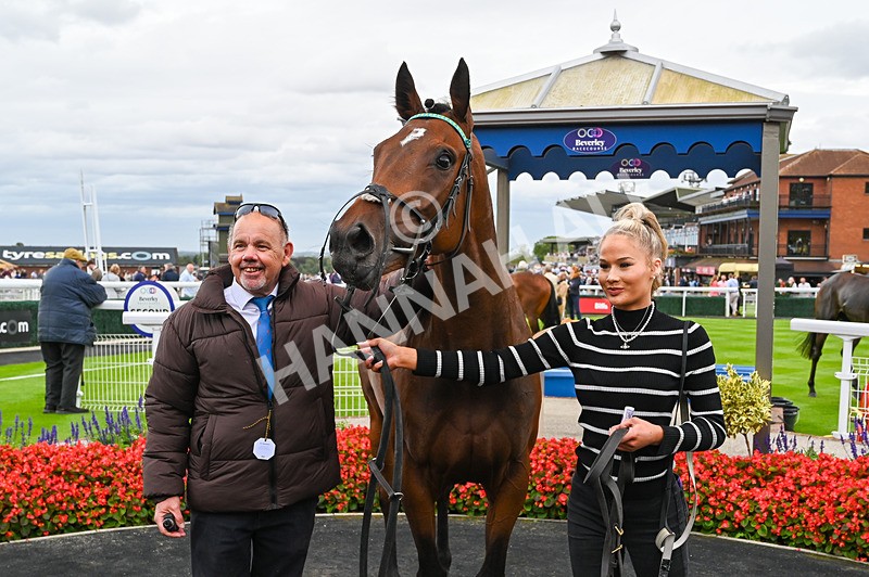 250824-Race 3-Blueandtangerine-2177 - Race 3