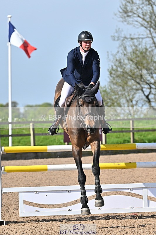 240509A-093021-00573 - Cls 8 Foxhunter