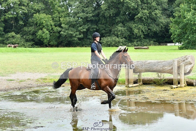 230817-131941-00922 - Theo's 1st Group - XC