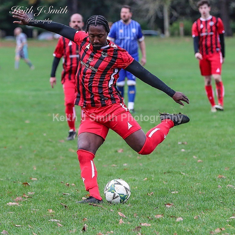9KJS1562 - Nene League Sunday 16th November 2025 Abington Park