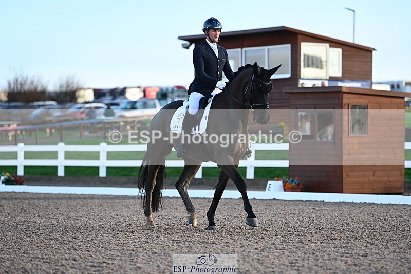 240218A-090528-05231 - 263-Jezz.Palmer-Toddington.Debut