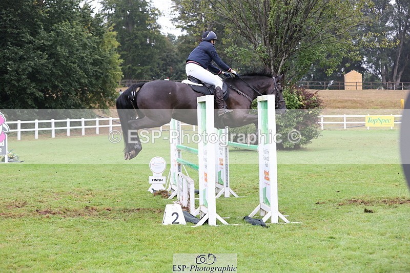 250830A-151428-07250 - Cls 16 Snr Newcomers and 1.10m Open