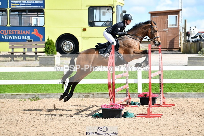 240913A-142156-04701 - Cls 24 1.05m Amateur Qualifier