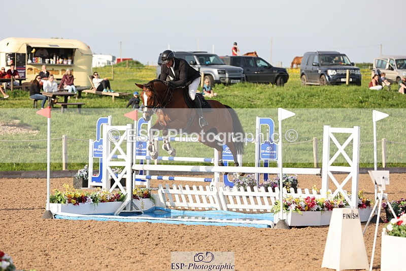 240511A-183950-15918 - Cls 39 Chard Equ Derby