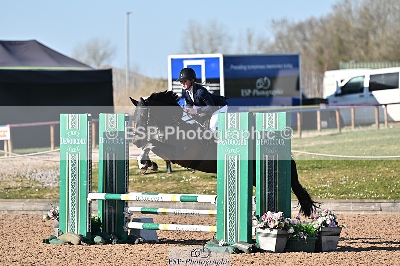 250401-170627-00270 - 70cm classes