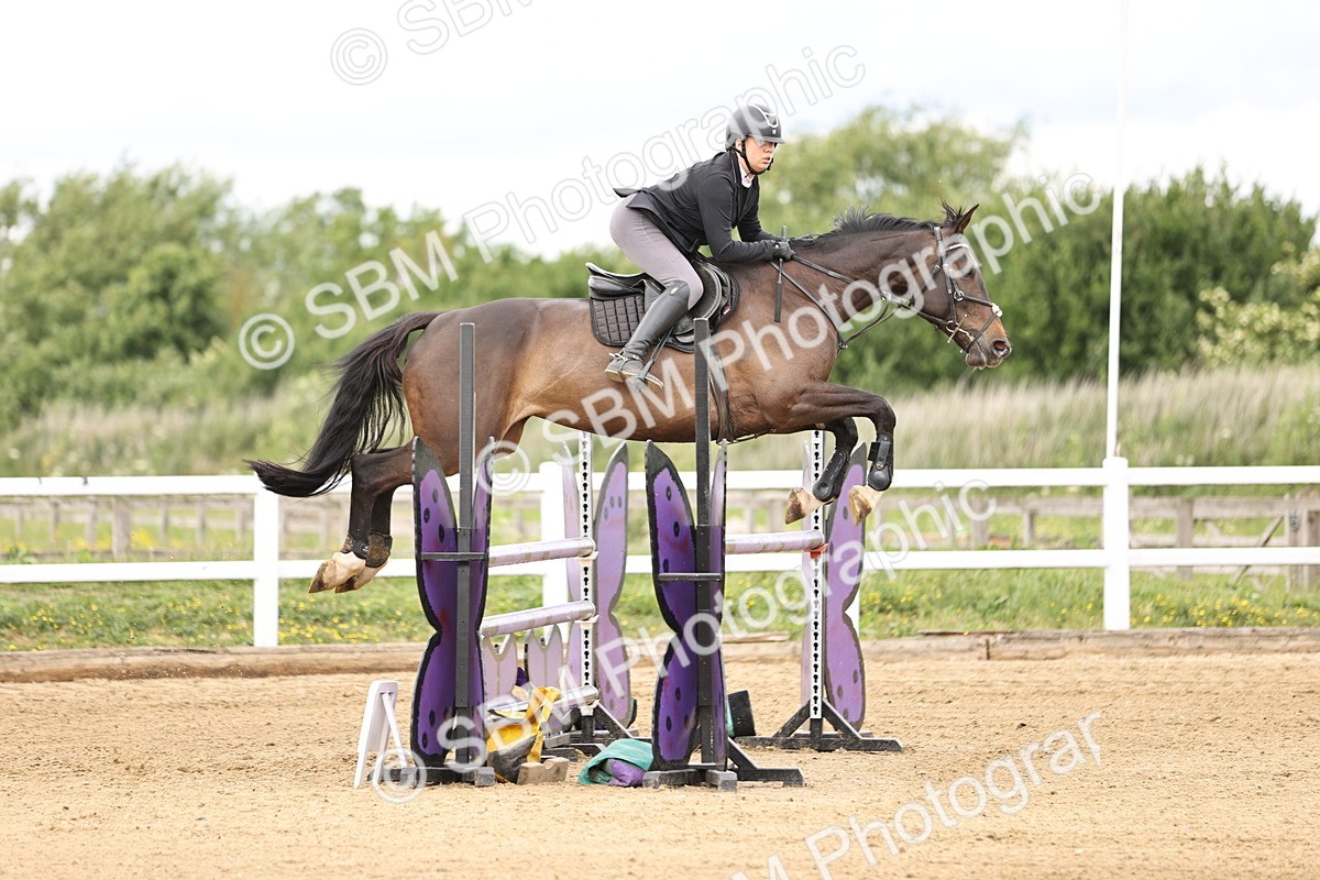 SBM_002985 - Class 11 - Senior Newcomers - 1.10m