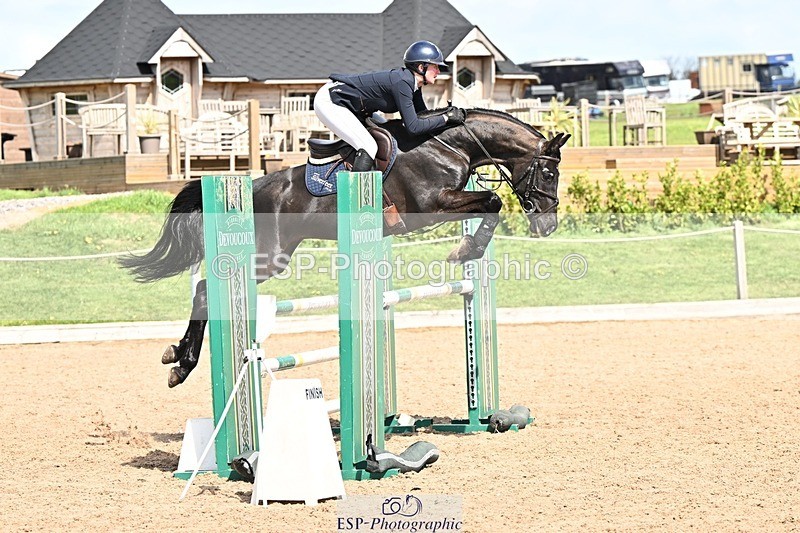 250416-130718-00920 - Cls 4 Newcomers and 1.10m